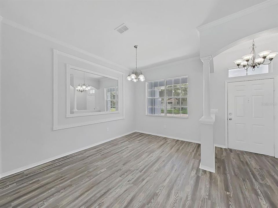 For Sale: $400,000 (3 beds, 2 baths, 1836 Square Feet)