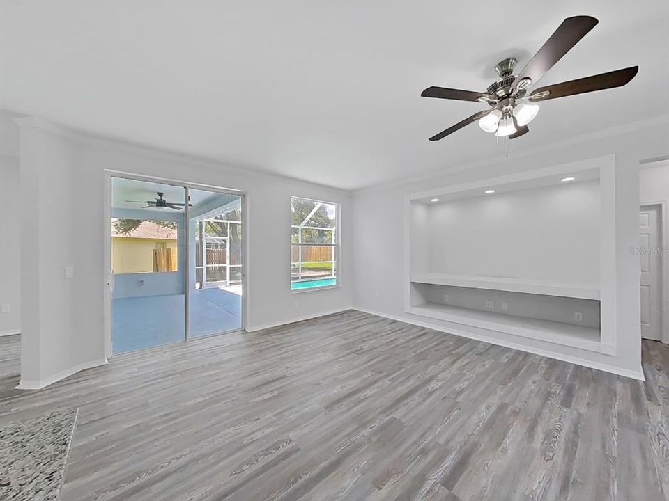 For Sale: $400,000 (3 beds, 2 baths, 1836 Square Feet)