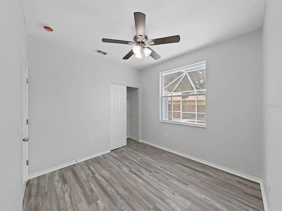 For Sale: $400,000 (3 beds, 2 baths, 1836 Square Feet)