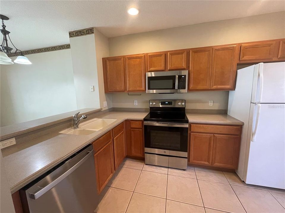 For Rent: $1,650 (2 beds, 2 baths, 1008 Square Feet)