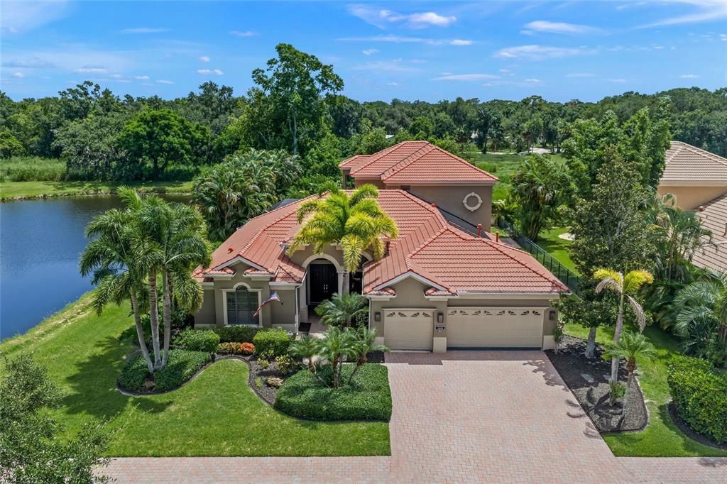 For Sale: $1,175,000 (4 beds, 5 baths, 3668 Square Feet)