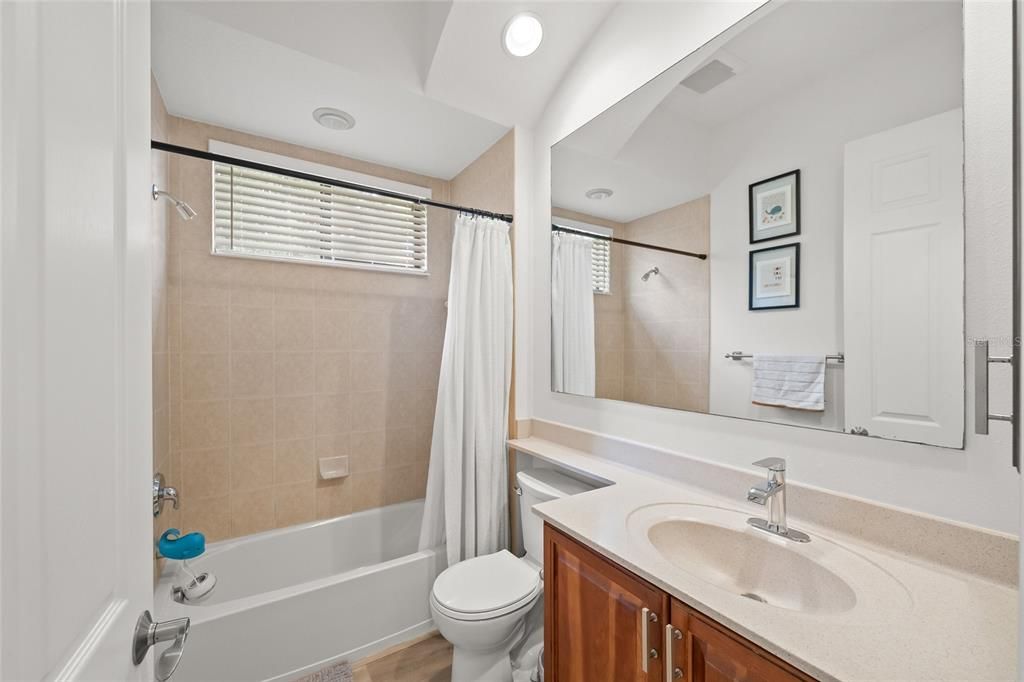 For Sale: $1,175,000 (4 beds, 5 baths, 3668 Square Feet)
