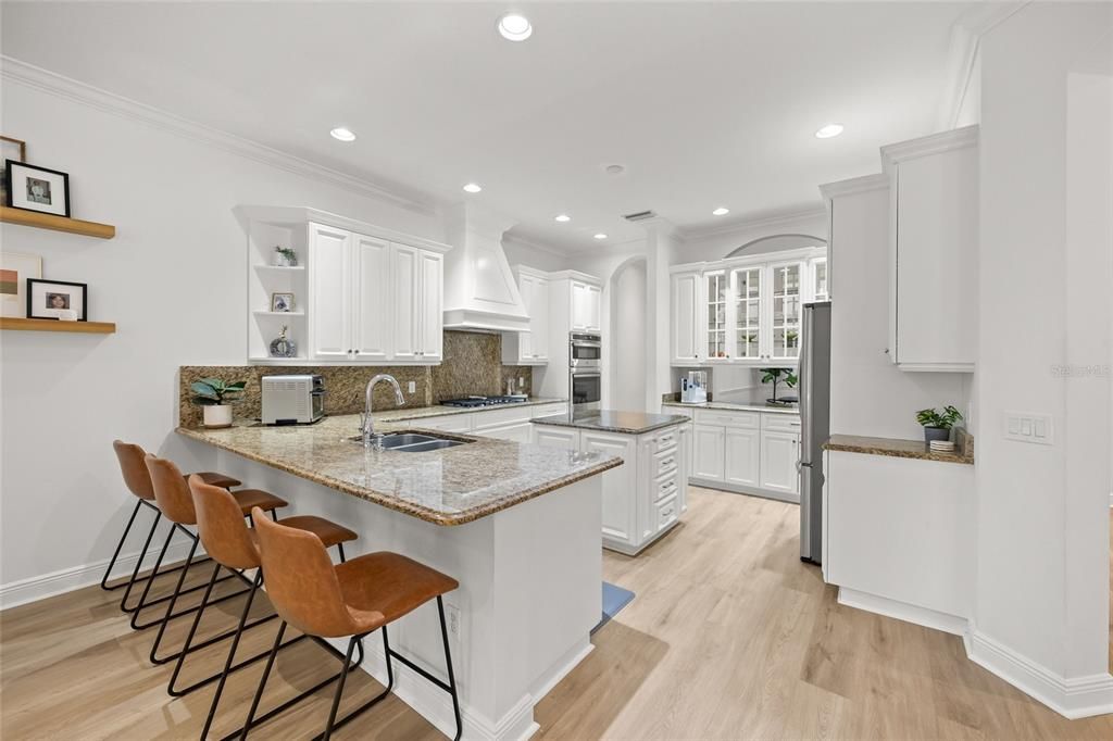 For Sale: $1,175,000 (4 beds, 5 baths, 3668 Square Feet)