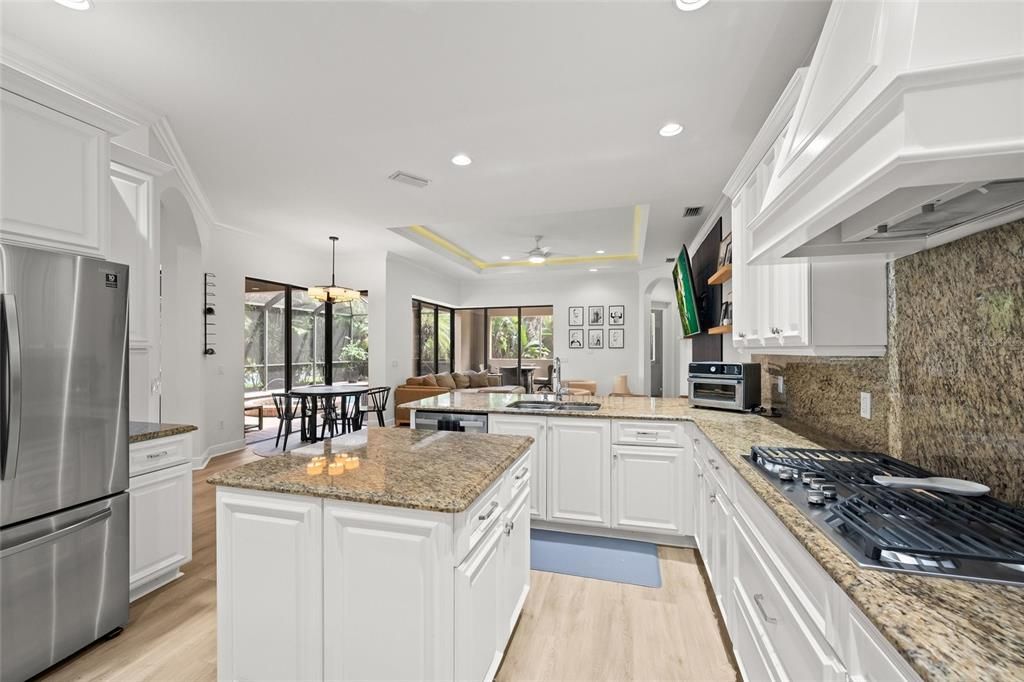 For Sale: $1,175,000 (4 beds, 5 baths, 3668 Square Feet)