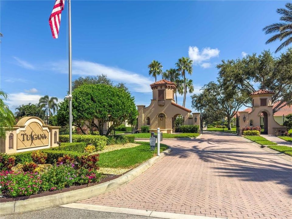 For Sale: $1,175,000 (4 beds, 5 baths, 3668 Square Feet)