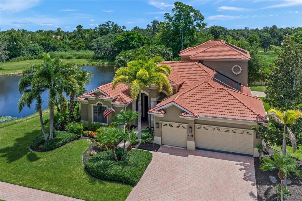 For Sale: $1,175,000 (4 beds, 5 baths, 3668 Square Feet)