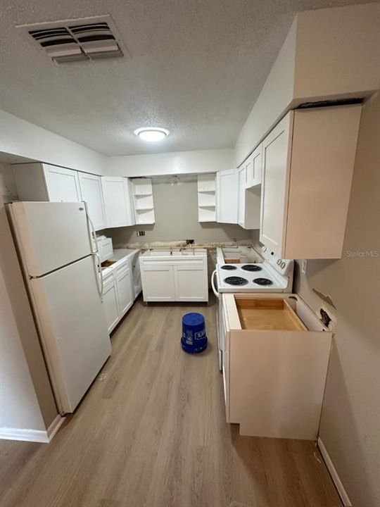 En Renta: $1,350 (2 camas, 1 baños, 906 Pies cuadrados)