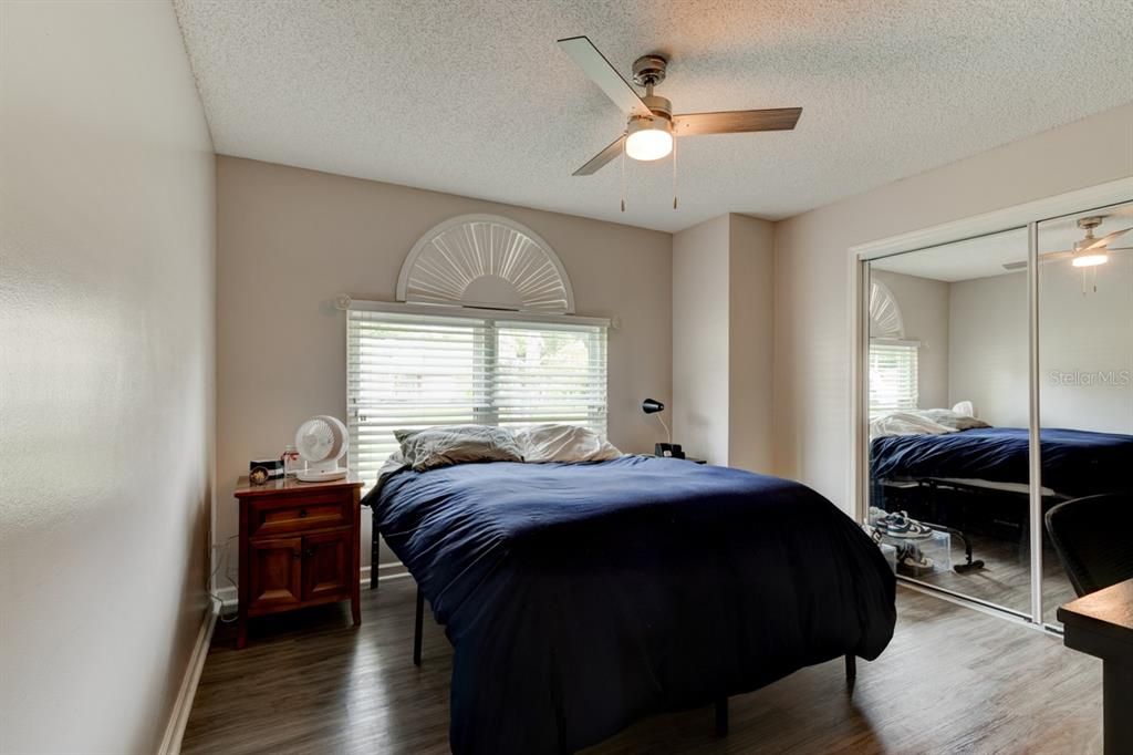 For Sale: $375,000 (3 beds, 2 baths, 1920 Square Feet)