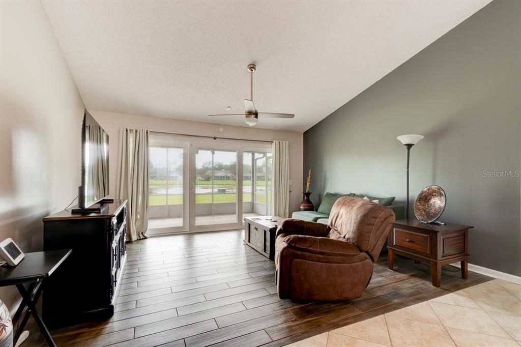 For Sale: $375,000 (3 beds, 2 baths, 1920 Square Feet)
