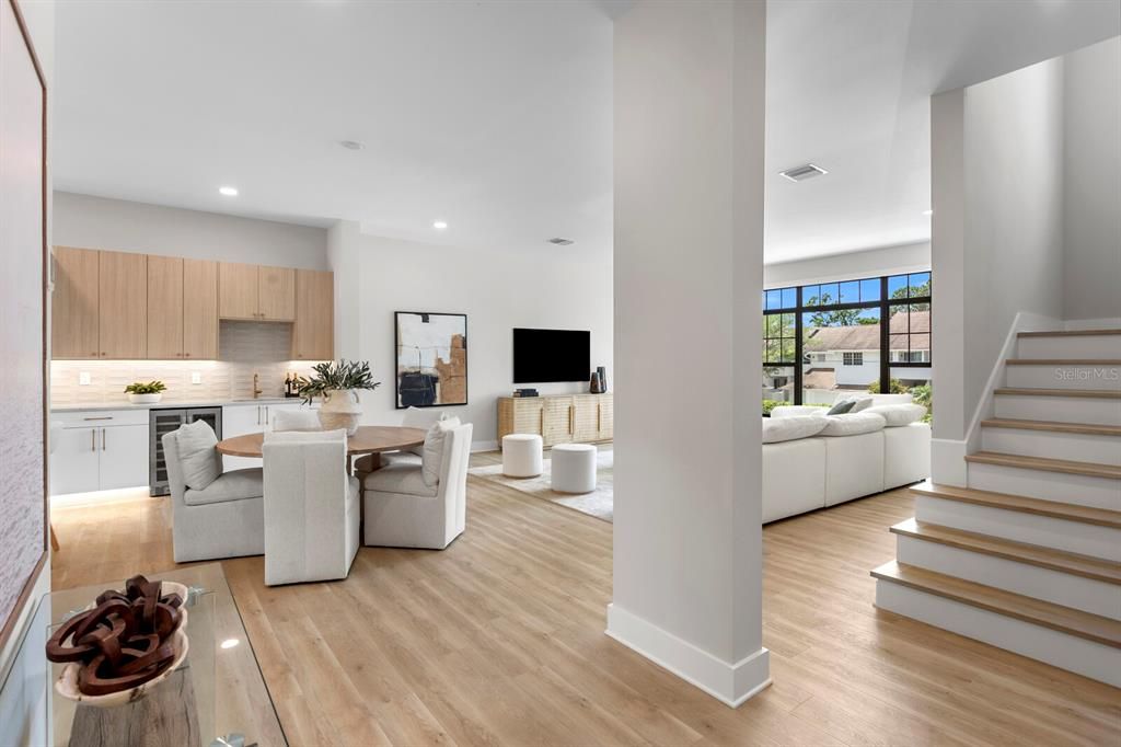 En Venta: $1,349,500 (4 camas, 3 baños, 3025 Pies cuadrados)
