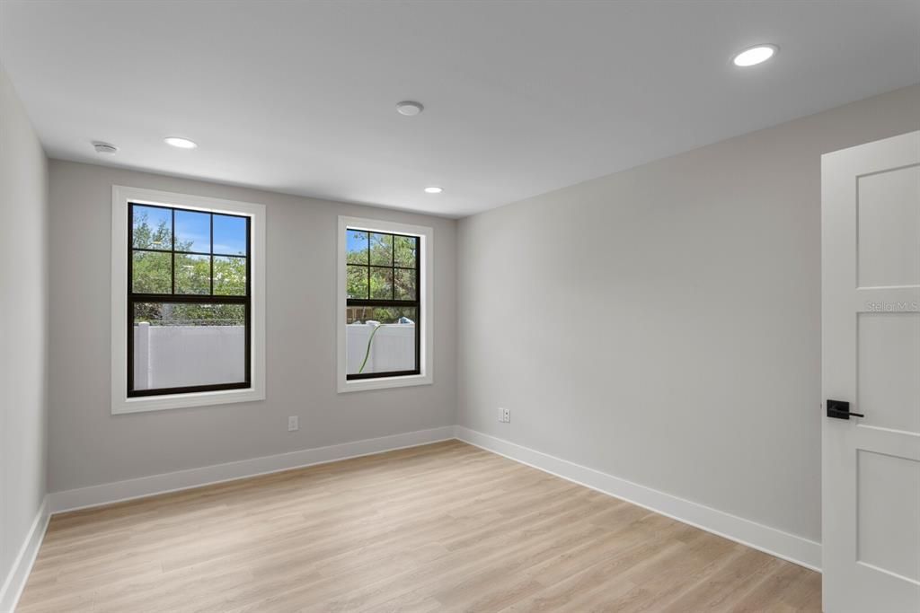 En Venta: $1,349,500 (4 camas, 3 baños, 3025 Pies cuadrados)