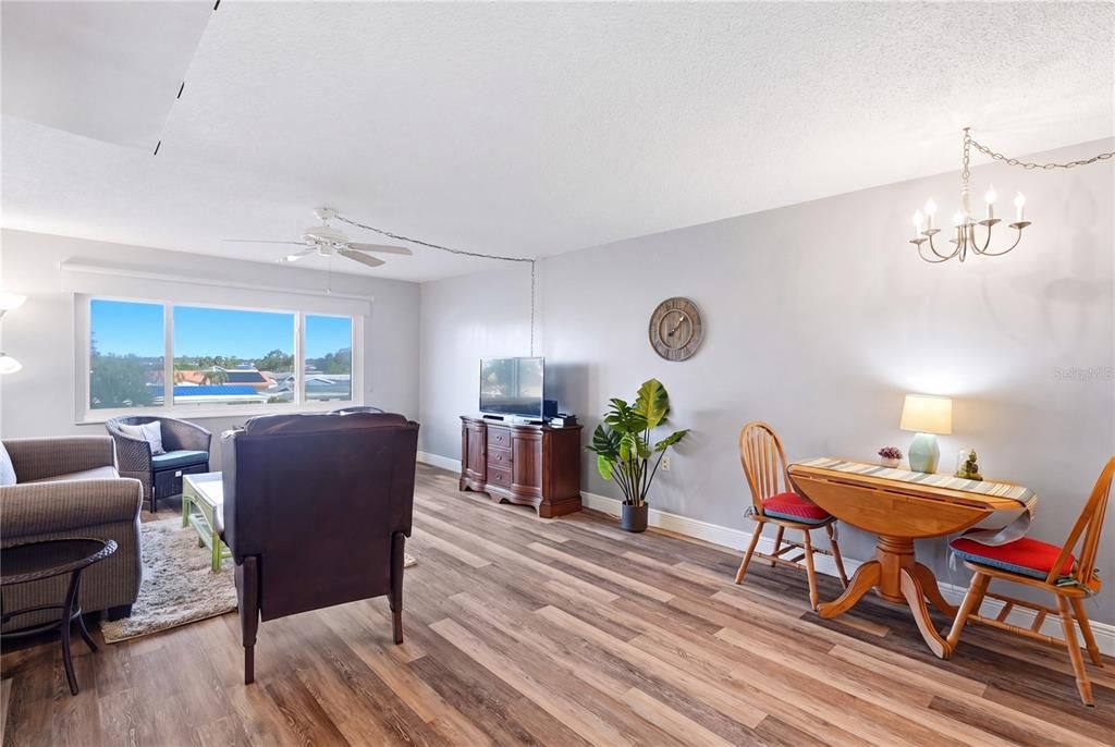 For Sale: $108,000 (0 beds, 1 baths, 485 Square Feet)