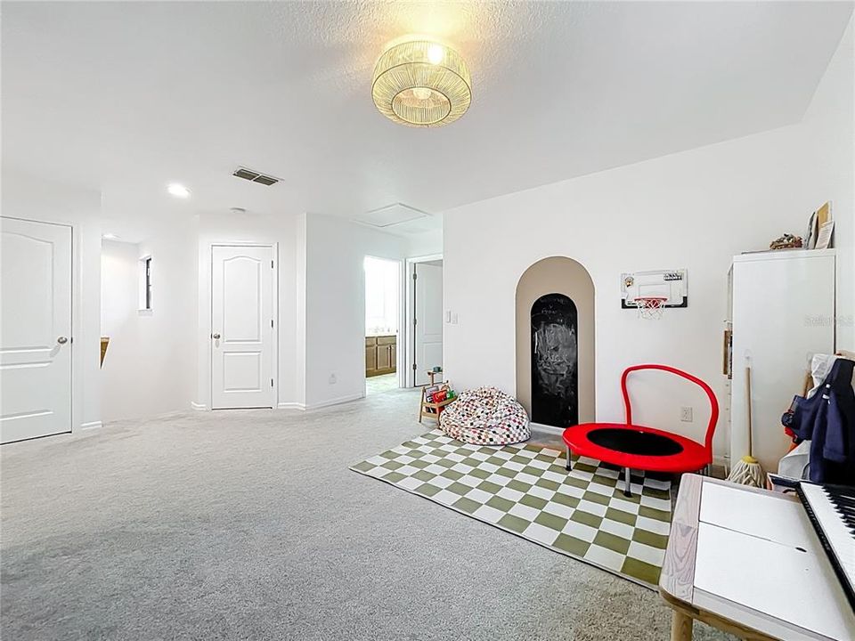 En Venta: $589,000 (5 camas, 3 baños, 3203 Pies cuadrados)