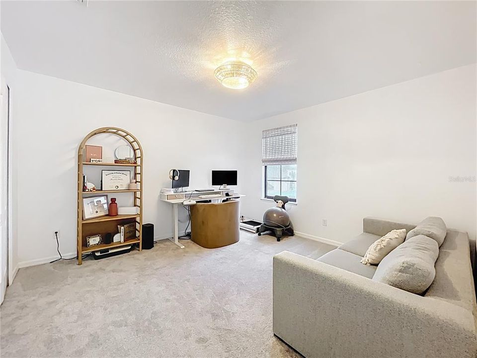 En Venta: $589,000 (5 camas, 3 baños, 3203 Pies cuadrados)