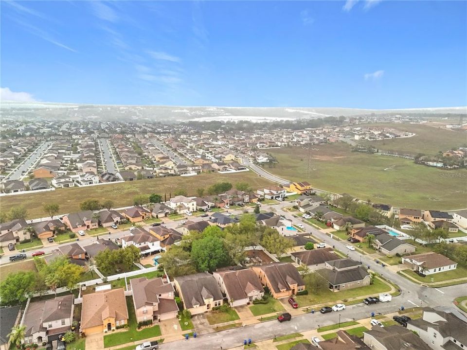 En Venta: $589,000 (5 camas, 3 baños, 3203 Pies cuadrados)