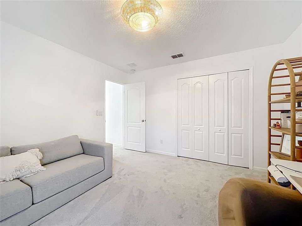 En Venta: $589,000 (5 camas, 3 baños, 3203 Pies cuadrados)