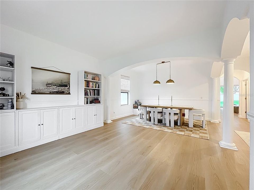 En Venta: $589,000 (5 camas, 3 baños, 3203 Pies cuadrados)