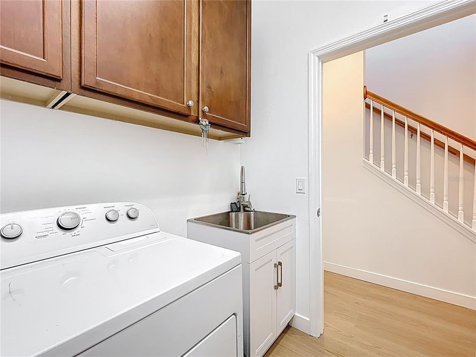 En Venta: $589,000 (5 camas, 3 baños, 3203 Pies cuadrados)
