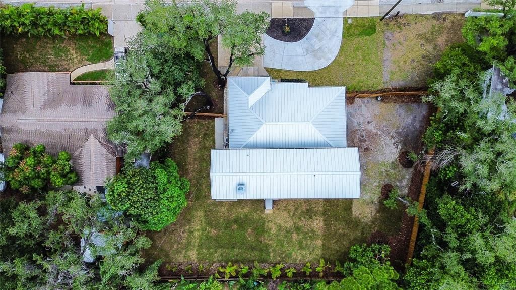 En Venta: $852,000 (4 camas, 3 baños, 2390 Pies cuadrados)