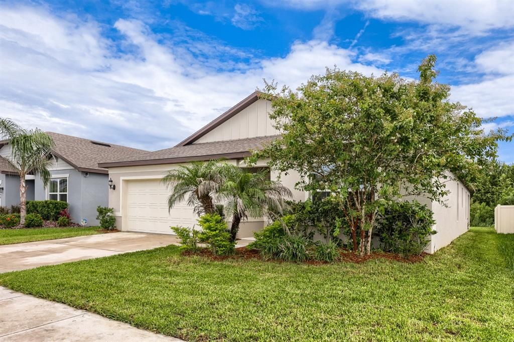 For Sale: $395,000 (4 beds, 2 baths, 1850 Square Feet)