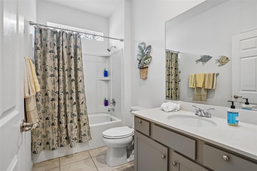 Active With Contract: $370,000 (3 beds, 2 baths, 2217 Square Feet)