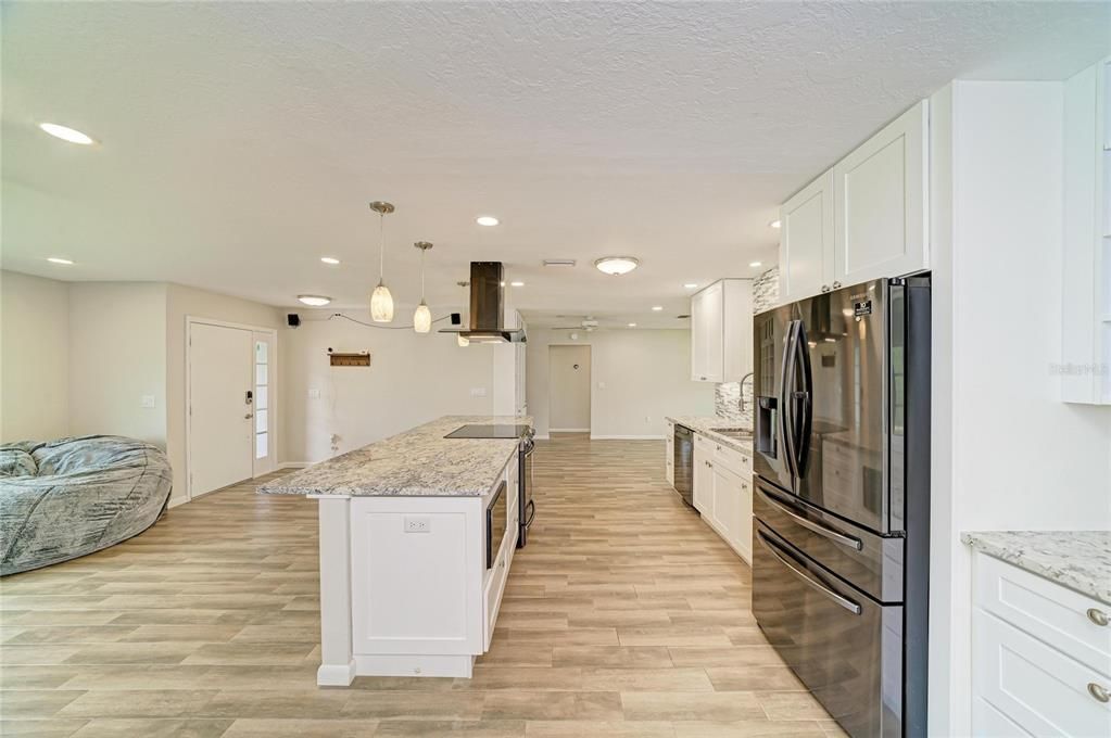 For Sale: $500,000 (3 beds, 2 baths, 2000 Square Feet)