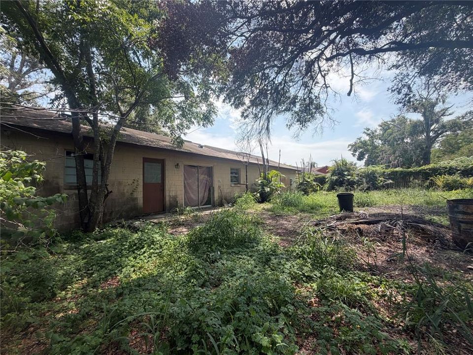 En Venta: $275,000 (4 camas, 2 baños, 1652 Pies cuadrados)