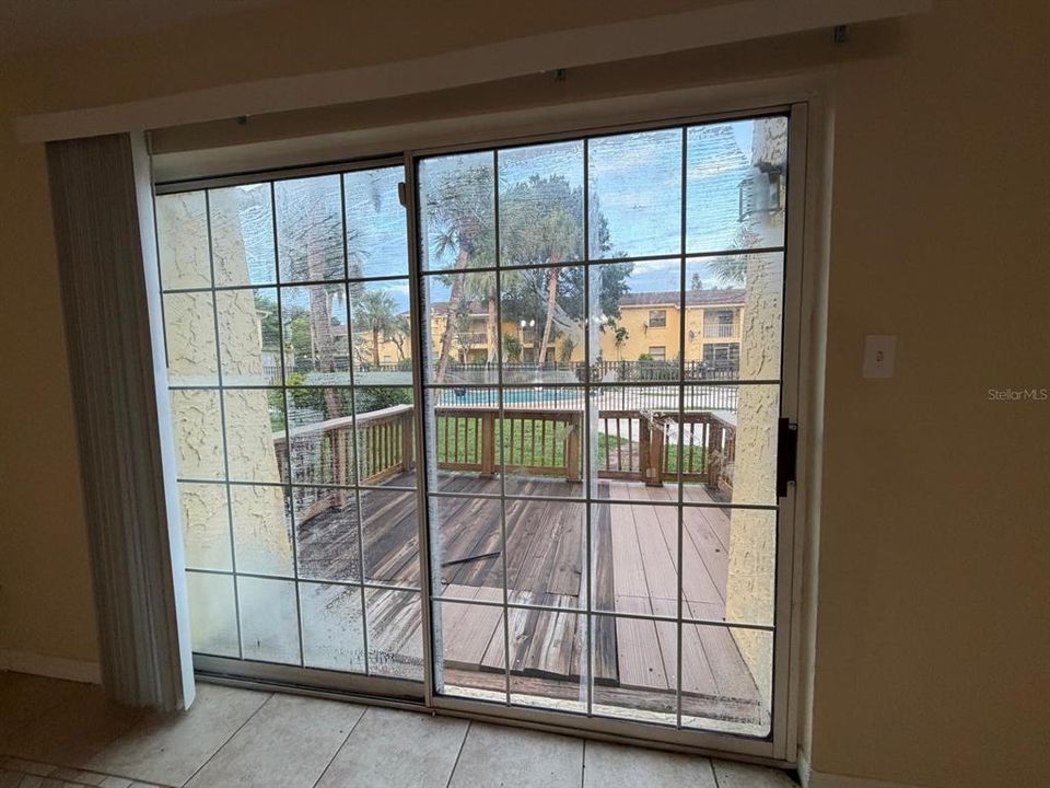 For Rent: $1,750 (2 beds, 1 baths, 1268 Square Feet)