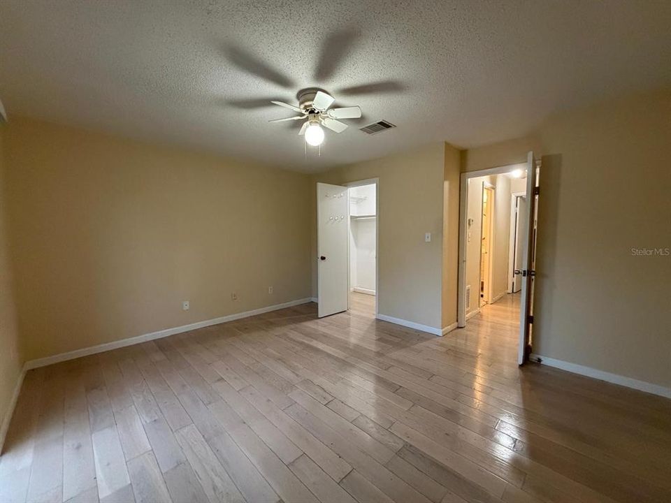 For Rent: $1,750 (2 beds, 1 baths, 1268 Square Feet)