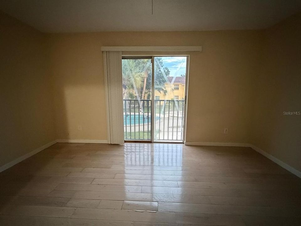 For Rent: $1,750 (2 beds, 1 baths, 1268 Square Feet)