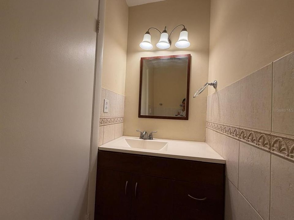 For Rent: $1,750 (2 beds, 1 baths, 1268 Square Feet)