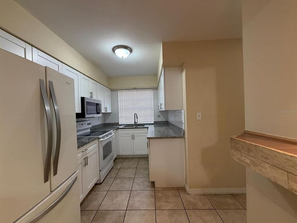 For Rent: $1,750 (2 beds, 1 baths, 1268 Square Feet)
