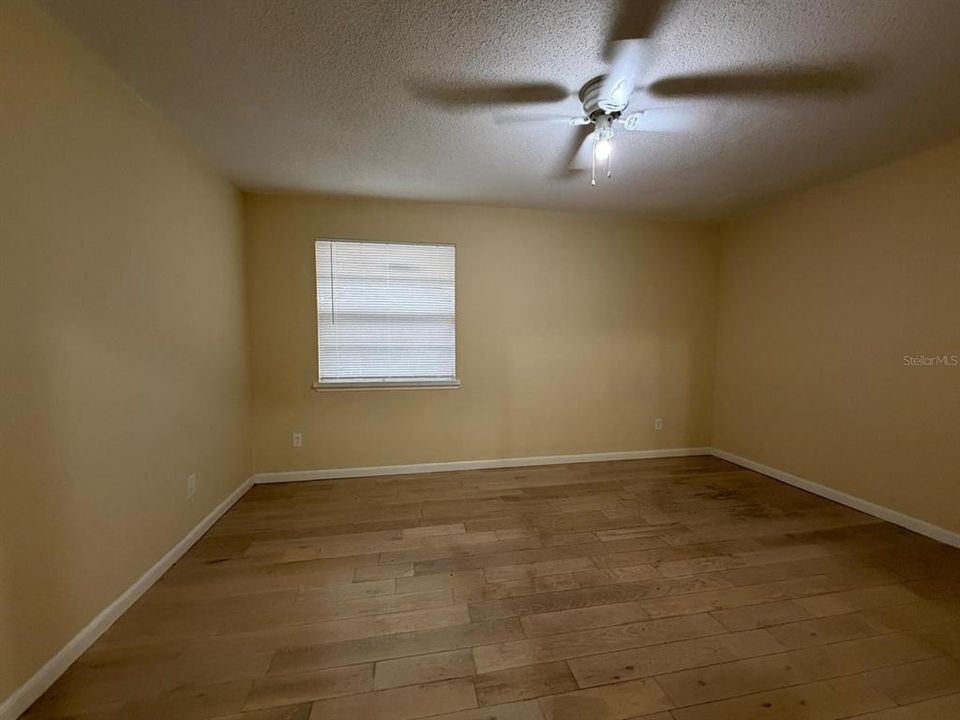 For Rent: $1,750 (2 beds, 1 baths, 1268 Square Feet)