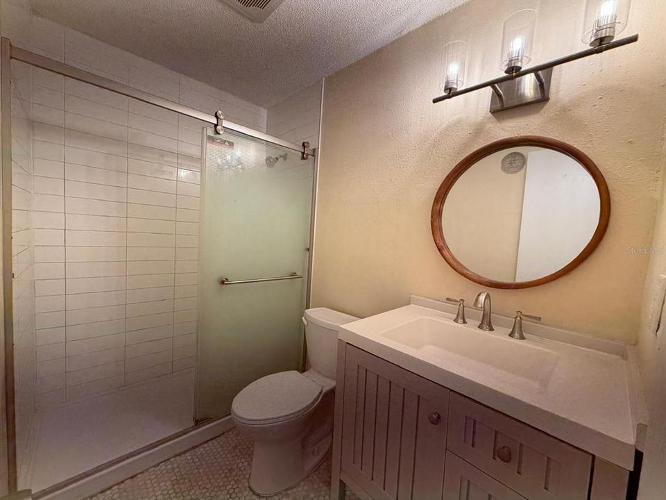 For Rent: $1,750 (2 beds, 1 baths, 1268 Square Feet)