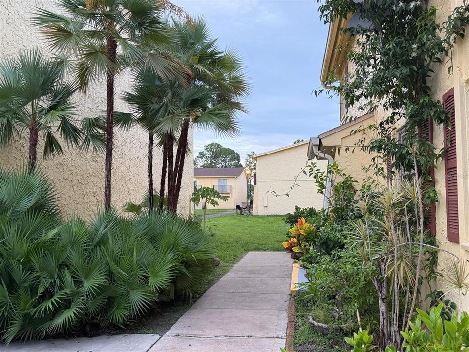 For Rent: $1,750 (2 beds, 1 baths, 1268 Square Feet)