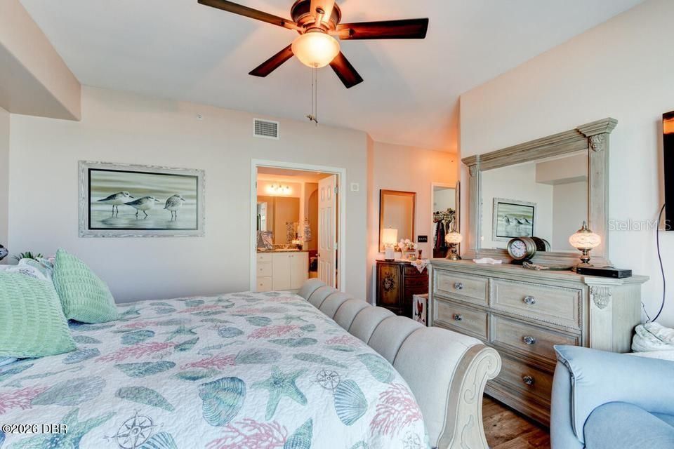 For Sale: $650,000 (3 beds, 2 baths, 1808 Square Feet)