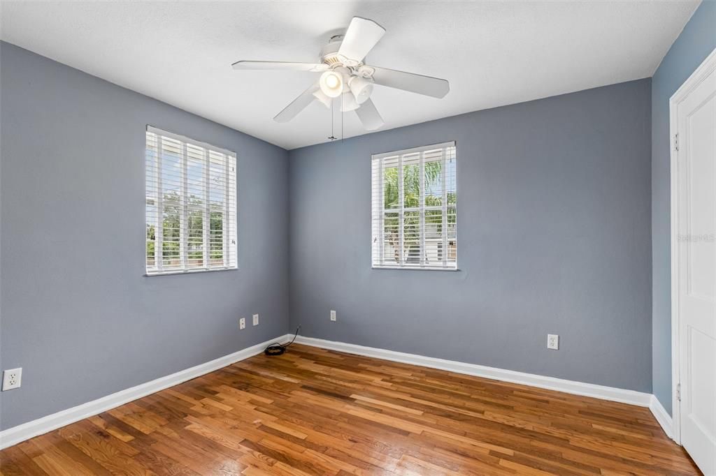 For Rent: $1,850 (2 beds, 1 baths, 1848 Square Feet)