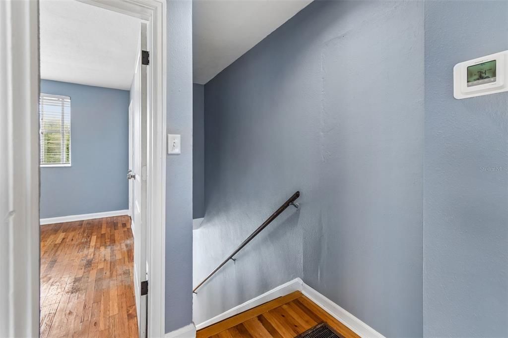 For Rent: $1,850 (2 beds, 1 baths, 1848 Square Feet)