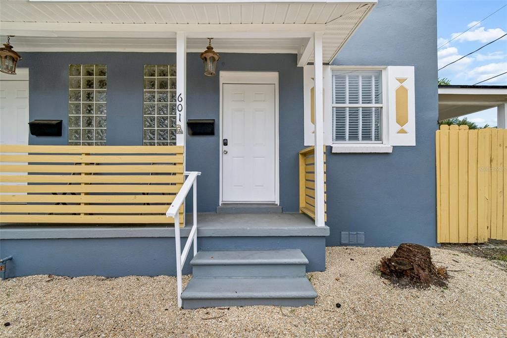 For Rent: $1,850 (2 beds, 1 baths, 1848 Square Feet)