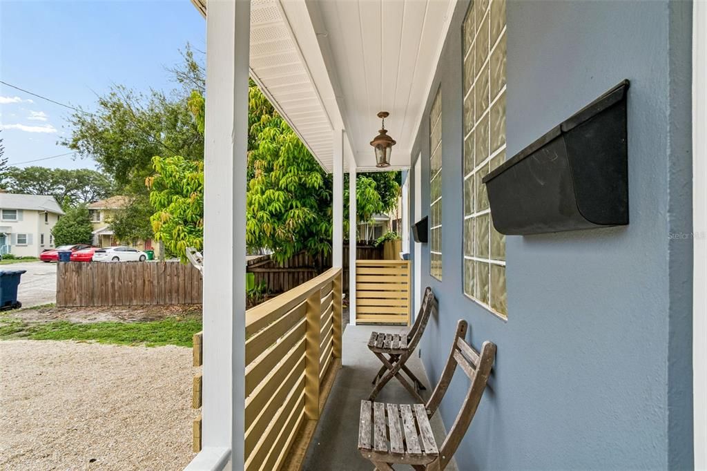 For Rent: $1,850 (2 beds, 1 baths, 1848 Square Feet)