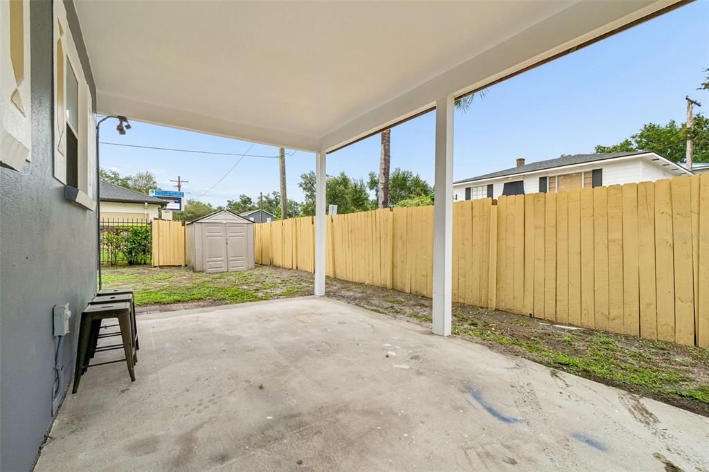 For Rent: $1,850 (2 beds, 1 baths, 1848 Square Feet)
