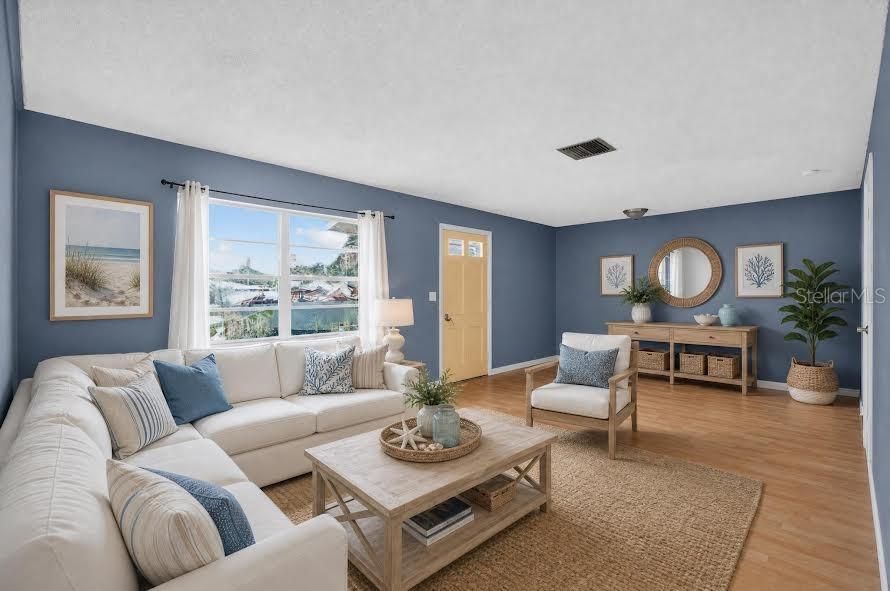 For Sale: $225,000 (3 beds, 2 baths, 1210 Square Feet)