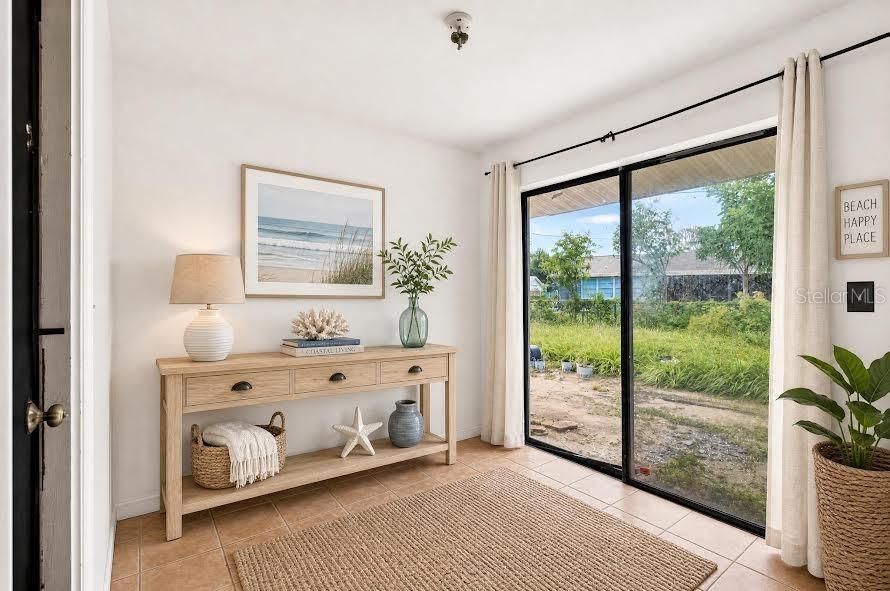 For Sale: $225,000 (3 beds, 2 baths, 1210 Square Feet)