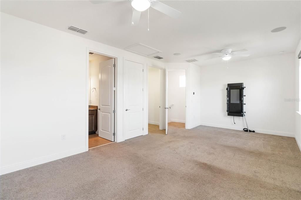 В аренду: $3,000 (4 спален, 4 ванн, 2870 Квадратных фут)