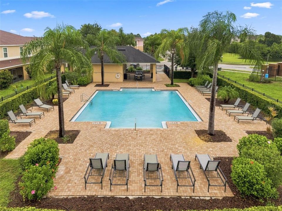 For Sale: $234,900 (2 beds, 2 baths, 1291 Square Feet)