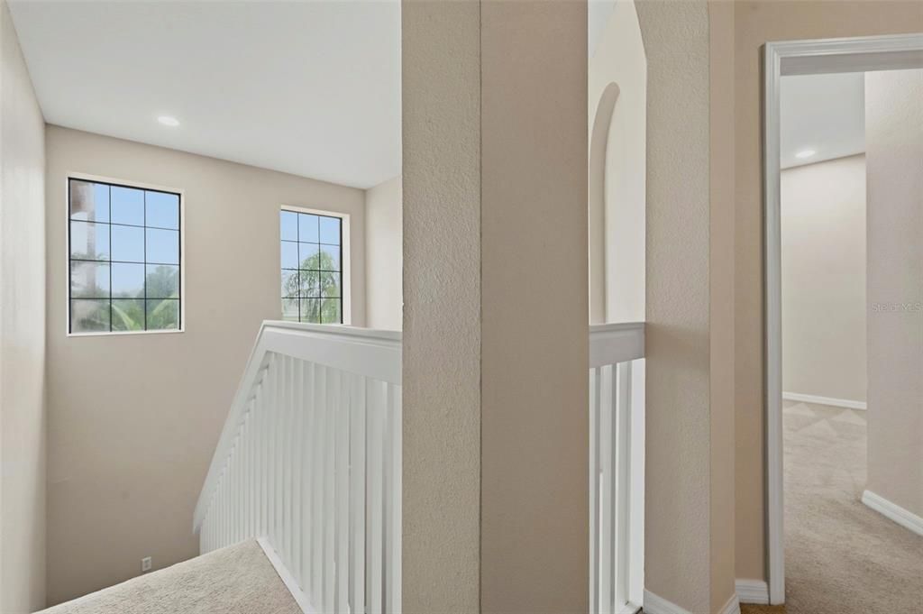 For Sale: $234,900 (2 beds, 2 baths, 1291 Square Feet)
