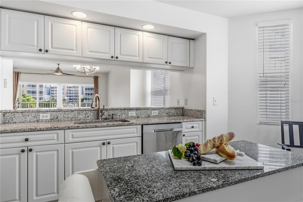 For Sale: $489,900 (3 beds, 2 baths, 1836 Square Feet)
