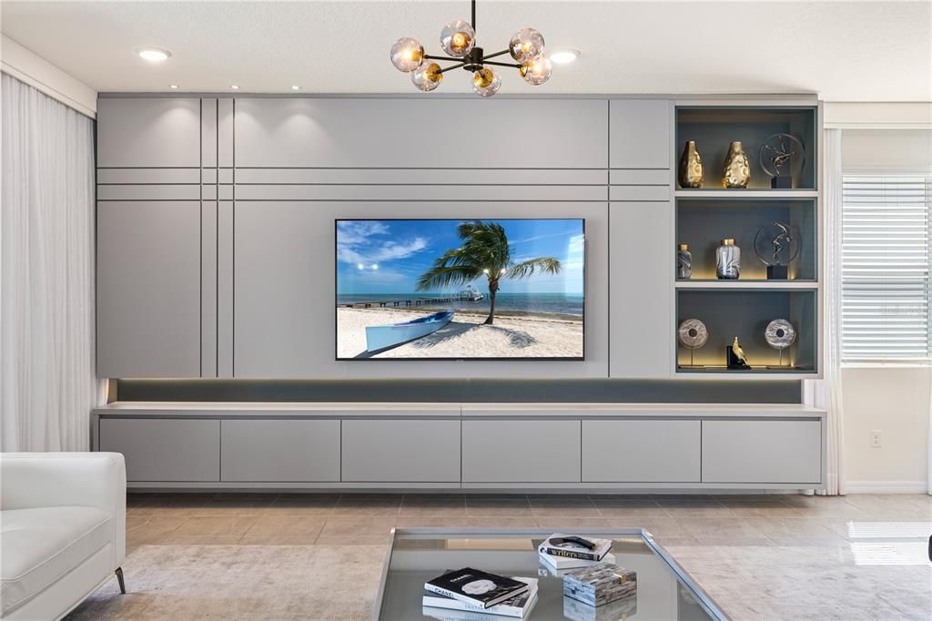 На продажу: $929,000 (9 спален, 6 ванн, 4363 Квадратных фут)