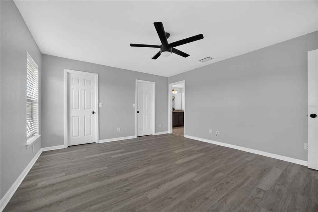 For Sale: $339,900 (4 beds, 2 baths, 1830 Square Feet)