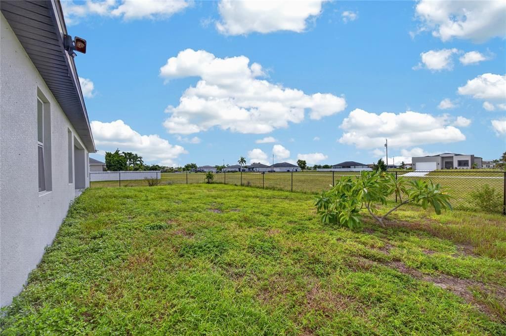 For Sale: $339,900 (4 beds, 2 baths, 1830 Square Feet)